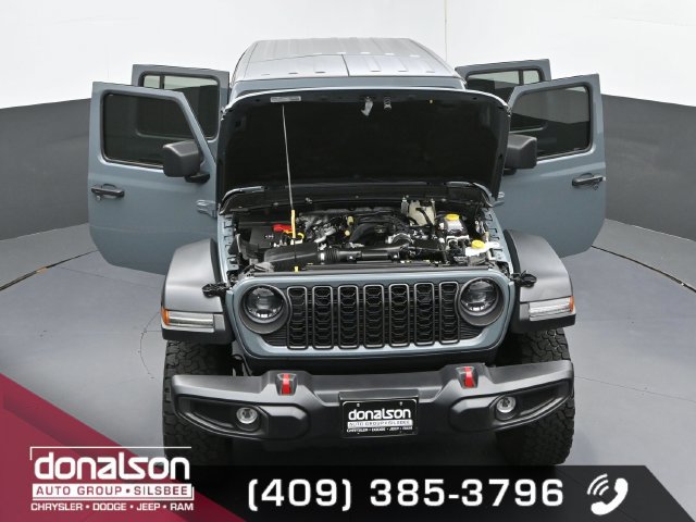 Used 2024 Jeep Wrangler Unlimited Rubicon w/ Safety Group AWD/4WD image 24