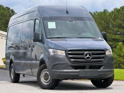 Used 2019 Mercedes-Benz Sprinter 170 image 4
