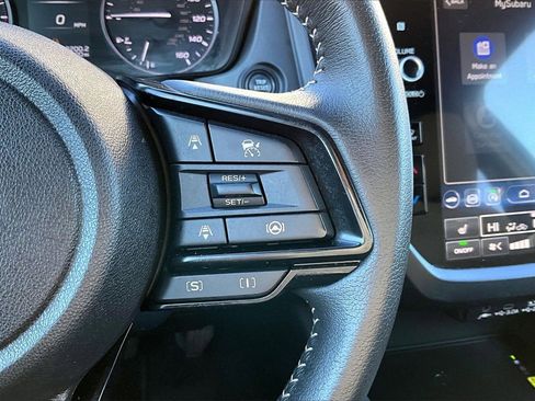Used 2025 Subaru Forester Premium image 28