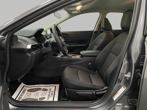 Used 2025 Nissan Altima 2.5 S image 25