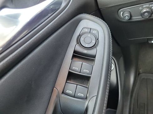 Used 2022 Buick Encore GX Essence w/ Experience Buick Package AWD/4WD image 14