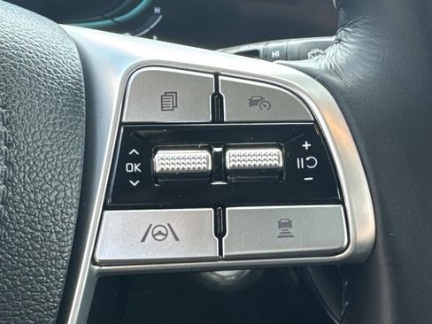 Used 2025 Kia Telluride LX FWD image 24