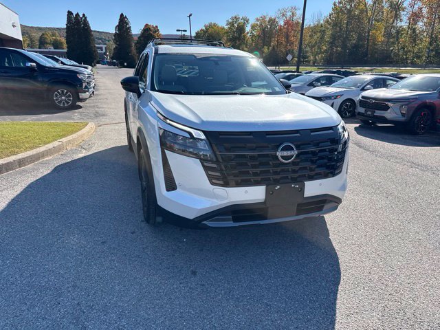 New 2026 Nissan Pathfinder SL AWD/4WD image 8