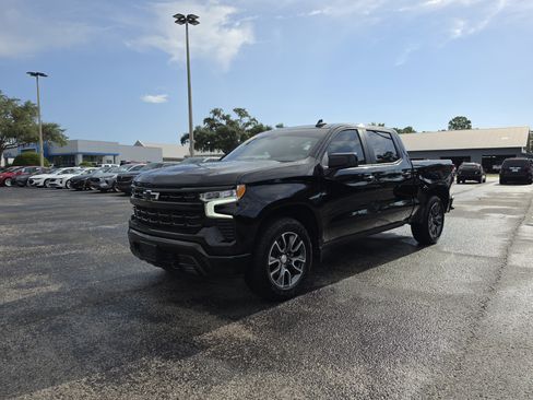 Used 2023 Chevrolet Silverado 1500 RST AWD/4WD image 11