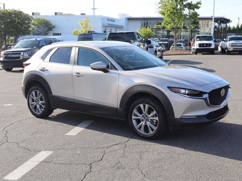Used 2024 MAZDA CX-30 AWD 2.5 S w/ Preferred Package image 2
