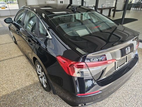 Used 2024 Honda Civic LX image 4