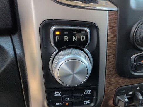 Used 2017 RAM 1500 Laramie AWD/4WD image 30