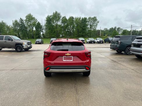 New 2026 Chevrolet Trax LT FWD image 7