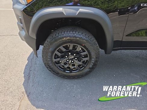 New 2026 Chevrolet Colorado Trail Boss AWD/4WD image 18
