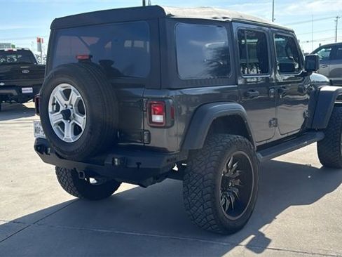 Used 2022 Jeep Wrangler Unlimited Sport image 5
