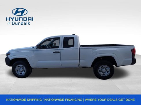 Used 2020 Toyota Tacoma SR image 12