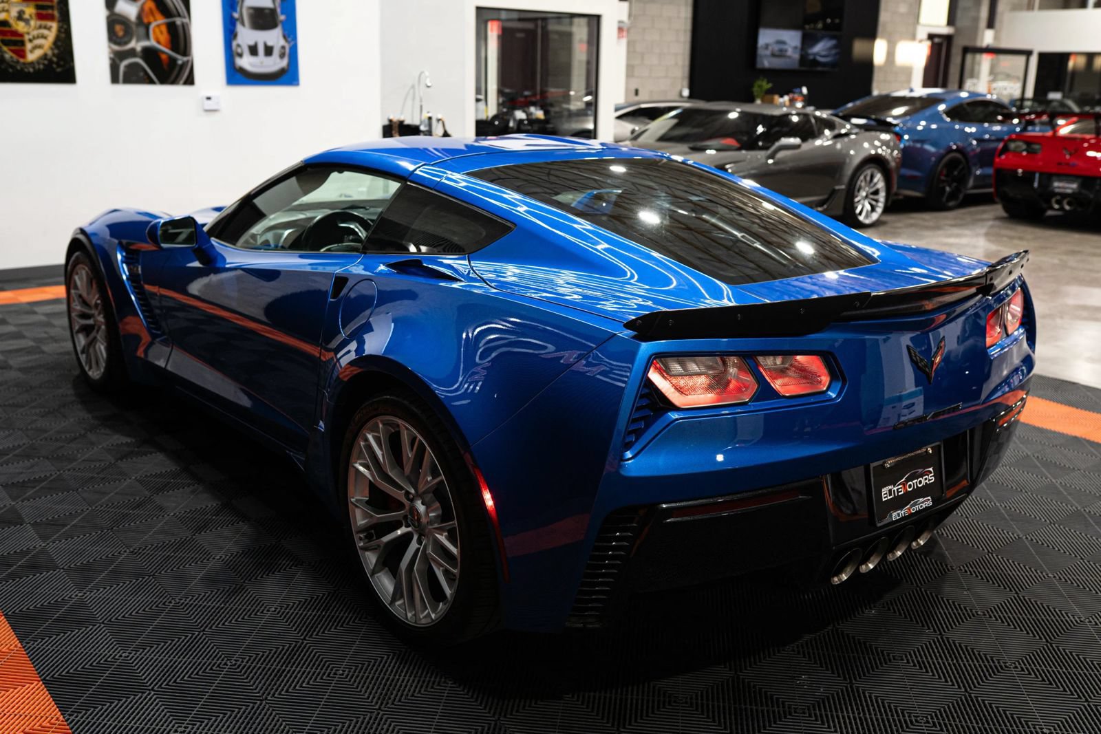 Used 2016 Chevrolet Corvette Z06 w/ 3LZ Preferred Equipment Group RWD image 17