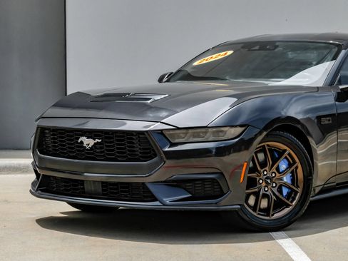 Used 2024 Ford Mustang GT Premium RWD image 6