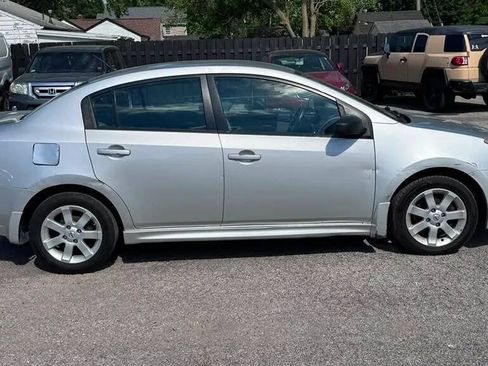 Used 2011 Nissan Sentra 2.0 SR FWD image 7