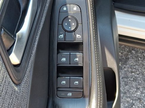 Certified 2023 Nissan Rogue SV AWD/4WD image 26