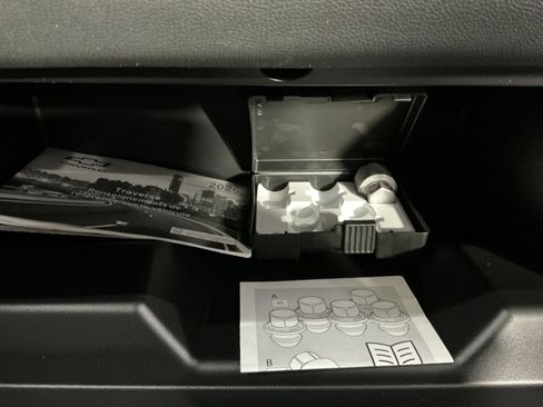 New 2026 Chevrolet Traverse LT w/ LPO, Floor Liner Package image 31