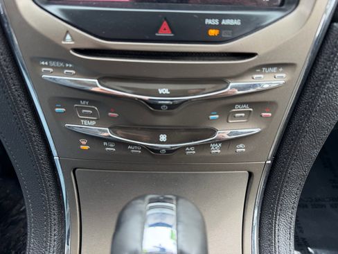 Used 2011 Lincoln MKX AWD w/ 102A Rapid Spec Order Code image 15