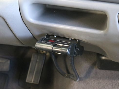 Used 2001 Ford F350 Lariat image 92