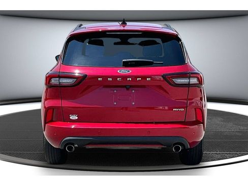 Used 2023 Ford Escape ST-Line w/ Tech Pack #1 AWD/4WD image 4