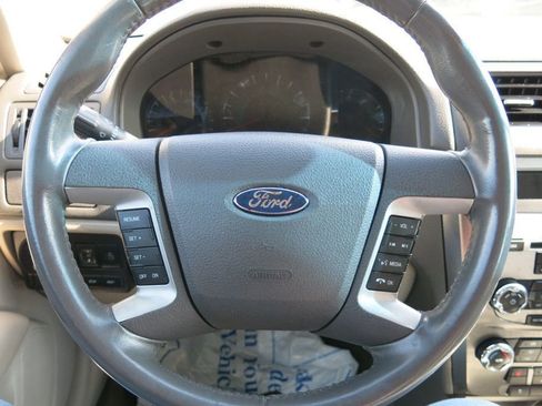 Used 2010 Ford Fusion SEL image 21