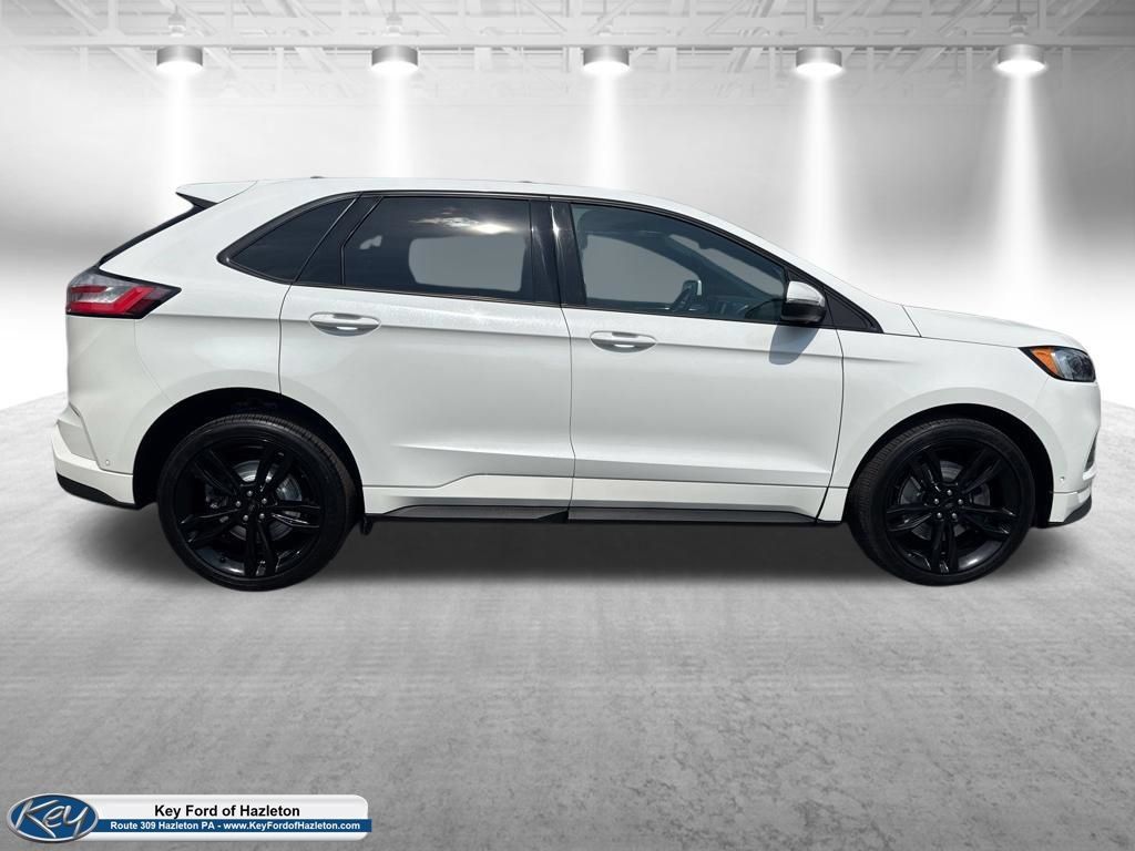 Used 2022 Ford Edge ST w/ Equipment Group 401A AWD/4WD image 9