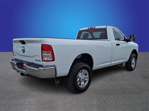 Used 2024 RAM 2500 Tradesman w/ Chrome Appearance Group image 5