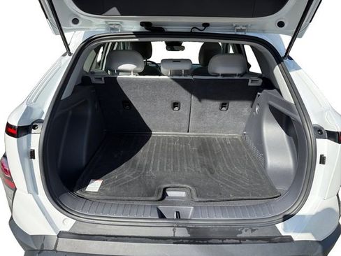 Used 2024 Hyundai Kona SEL AWD/4WD image 19