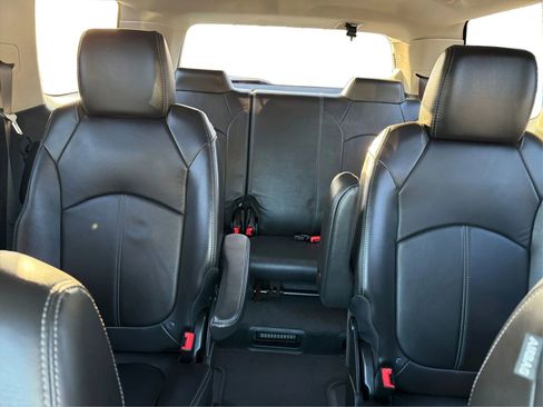 Used 2017 GMC Acadia Limited SLT image 20