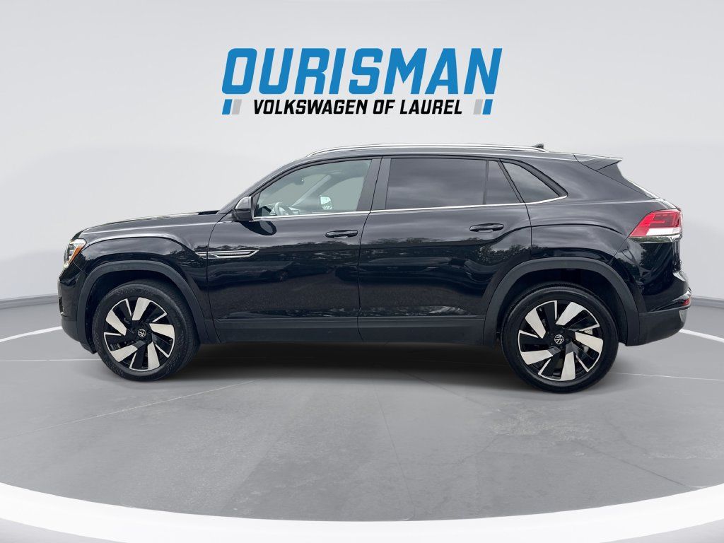 Used 2024 Volkswagen Atlas Cross Sport SE FWD image 5