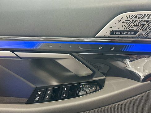 New 2027 BMW M5 AWD/4WD image 15