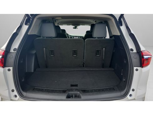 Used 2020 Buick Enclave Essence w/ Sound and Sites Package image 16