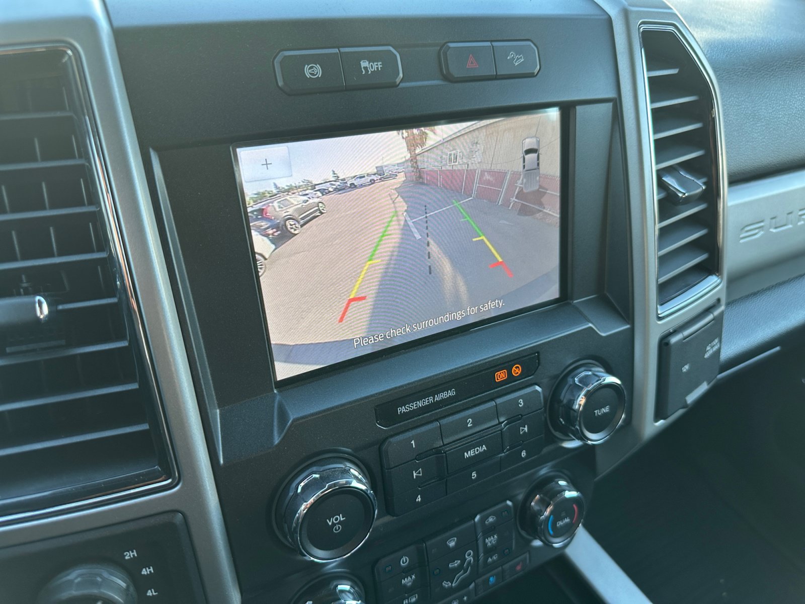 Used 2021 Ford F250 Lariat w/ Lariat Value Package AWD/4WD image 22