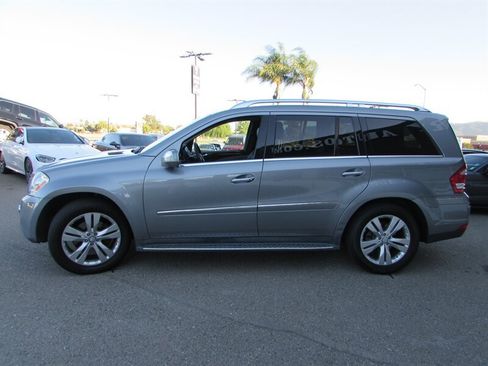 Used 2010 Mercedes-Benz GL 450 4MATIC image 5