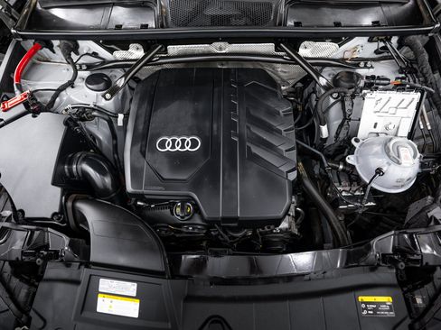 Certified 2023 Audi Q5 2.0T Premium w/ Convenience Package AWD/4WD image 19