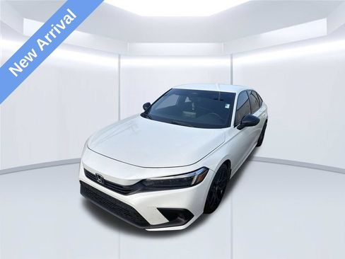 Used 2023 Honda Civic Sport image 1