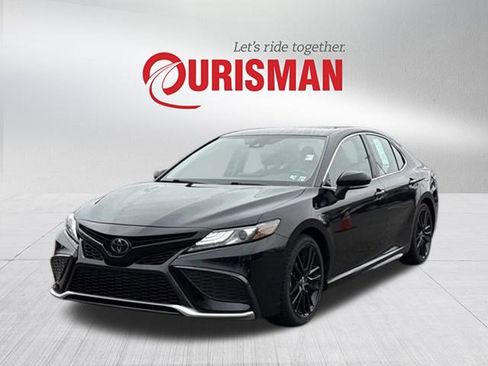 Used 2023 Toyota Camry XSE image 5