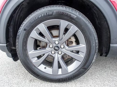 Used 2023 Ford Explorer XLT w/ Equipment Group 202A image 19