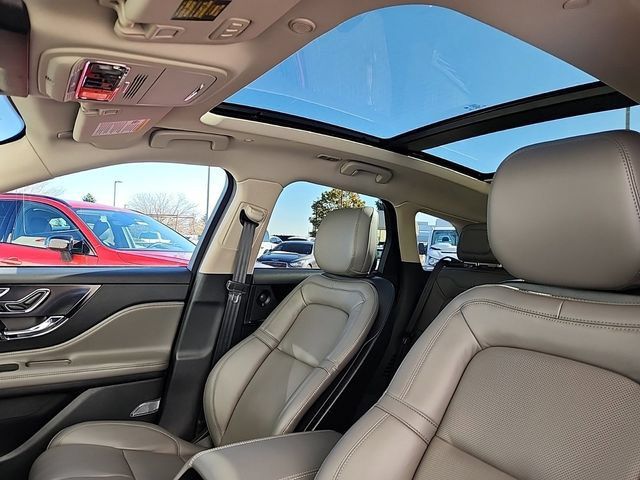 New 2025 Lincoln Corsair Reserve w/ Equipment Group 202A AWD/4WD image 25
