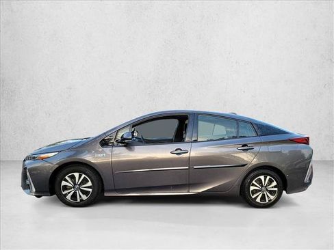 Used 2017 Toyota Prius Prime Advanced FWD image 8