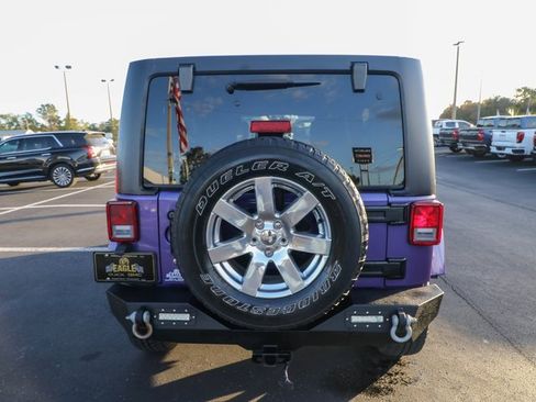 Used 2017 Jeep Wrangler Unlimited Sahara w/ Dual Top Group image 8