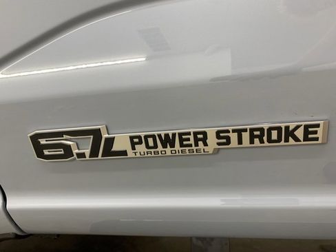 New 2025 Ford F250 Lariat w/ Lariat Ultimate Package image 13