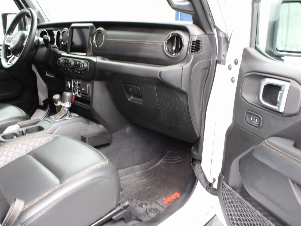 Used 2023 Jeep Wrangler Unlimited Sahara AWD/4WD image 28