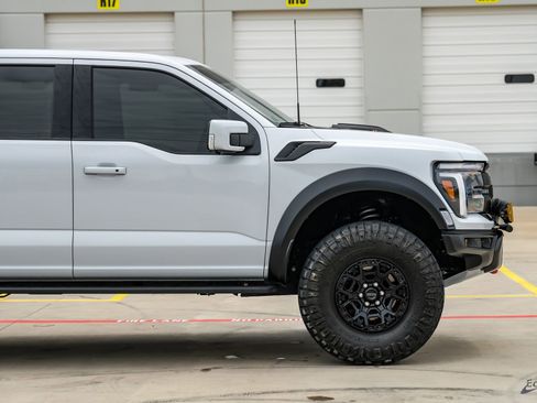 Used 2025 Ford F150 Raptor w/ Equipment Group 803A Raptor R AWD/4WD image 24