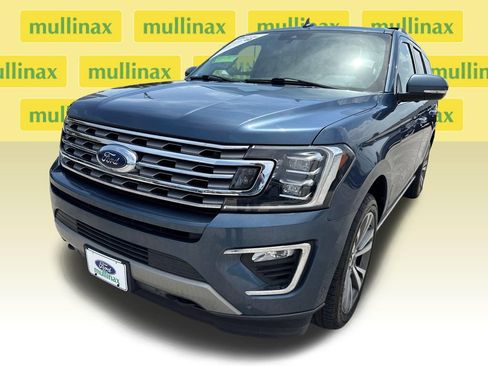 Used 2020 Ford Expedition Limited w/ Equipment Group 302A AWD/4WD image 11