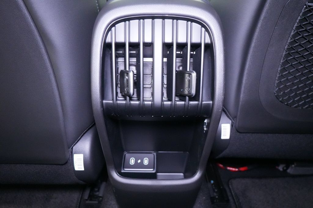 New 2026 Hyundai Kona Limited AWD/4WD image 24
