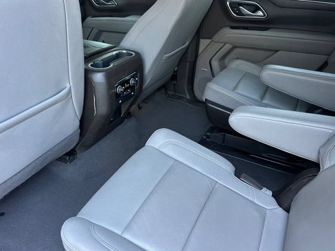 Used 2024 Chevrolet Tahoe LT RWD image 14