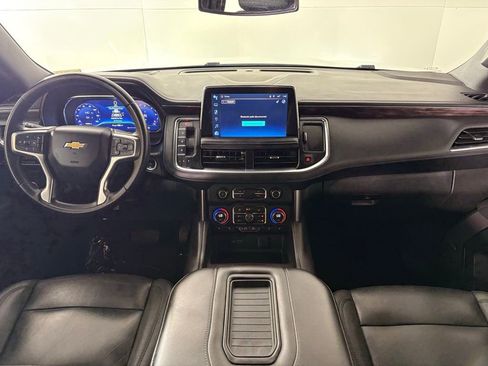 Used 2024 Chevrolet Suburban LT RWD image 46