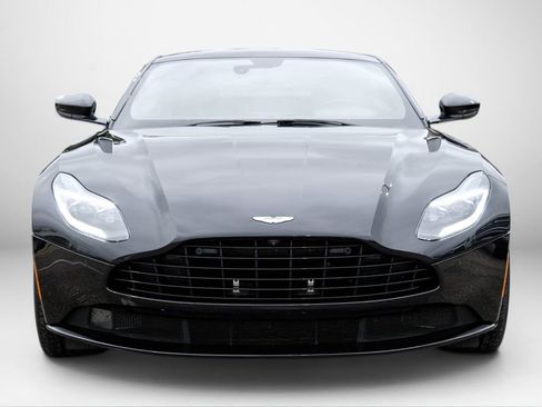 Used 2020 Aston Martin DB11 Coupe RWD image 3
