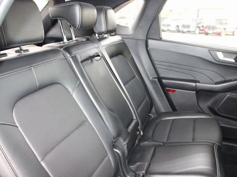 Used 2022 Ford Escape SEL image 50