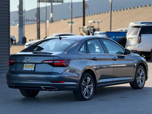 Used 2019 Volkswagen Jetta R-Line w/ R-Line Cold Weather Package image 7